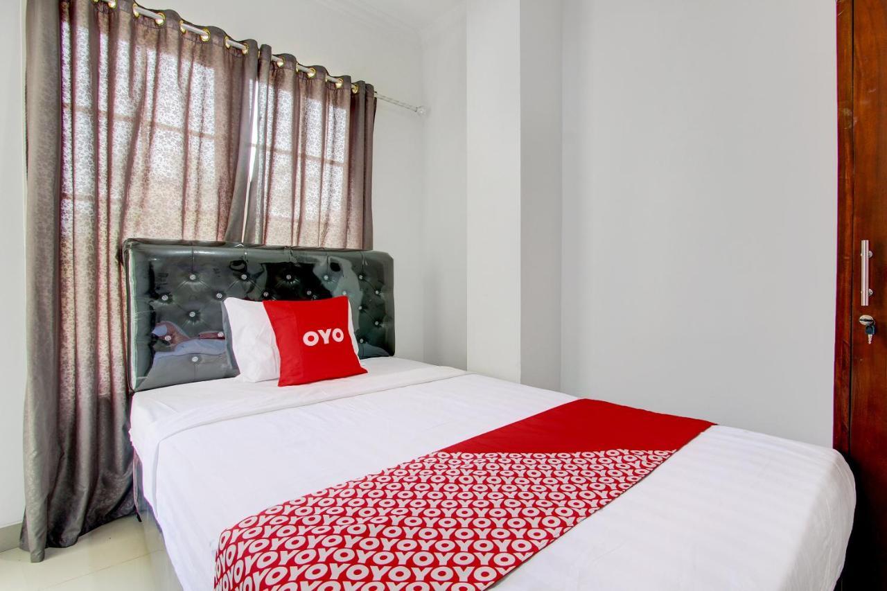 Hotel Oyo 92479 Pasadena House Krapyak Esterno foto