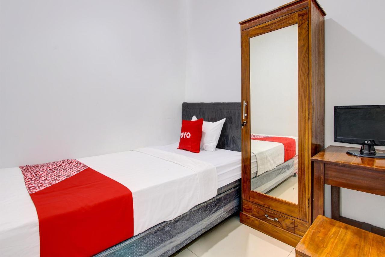 Hotel Oyo 92479 Pasadena House Krapyak Esterno foto